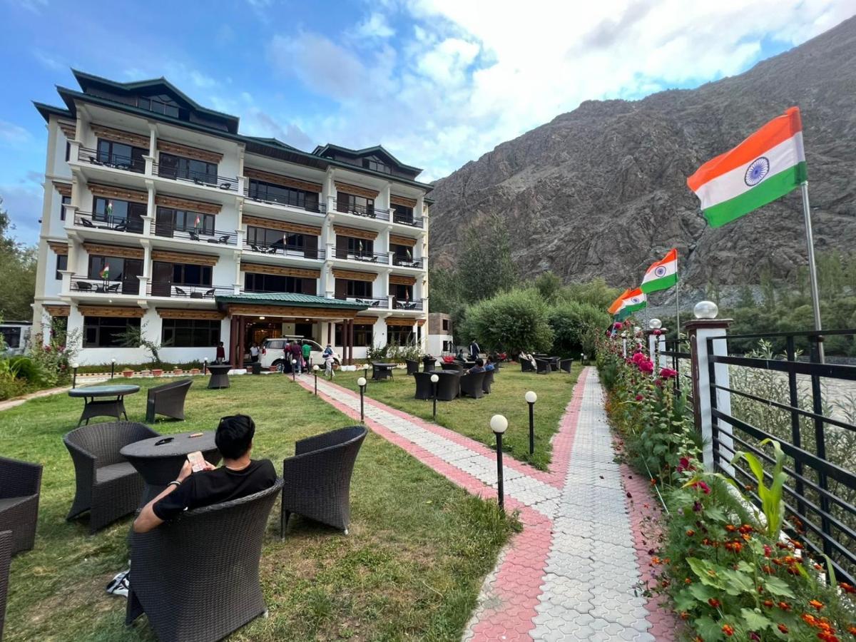 Hotel Chhutuk Heights Kargil Zewnętrze zdjęcie